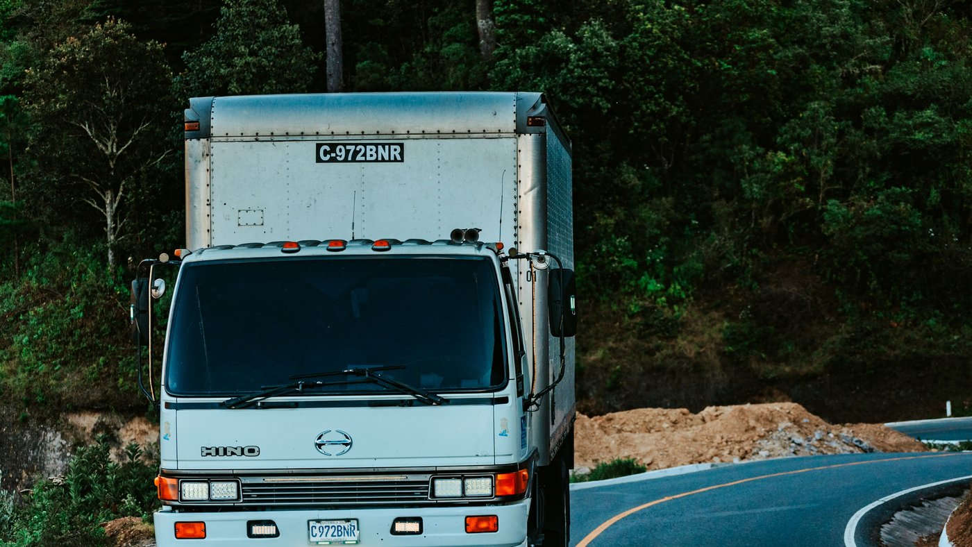 Caminhão baú brasileiro — tabela de taxas do RCTR-C